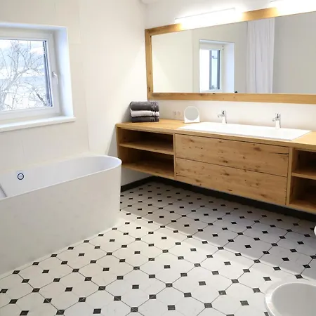 Maribor Luxury Volicina 5* *