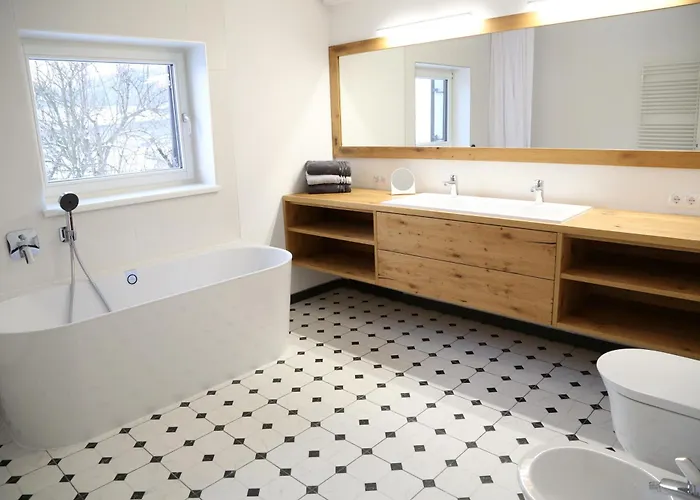 Maribor Luxury Volicina 5* *